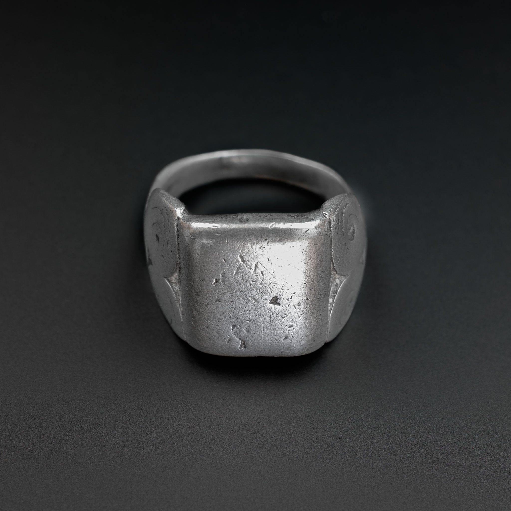 Old Silver Amazigh (Berber) Ring, Morocco