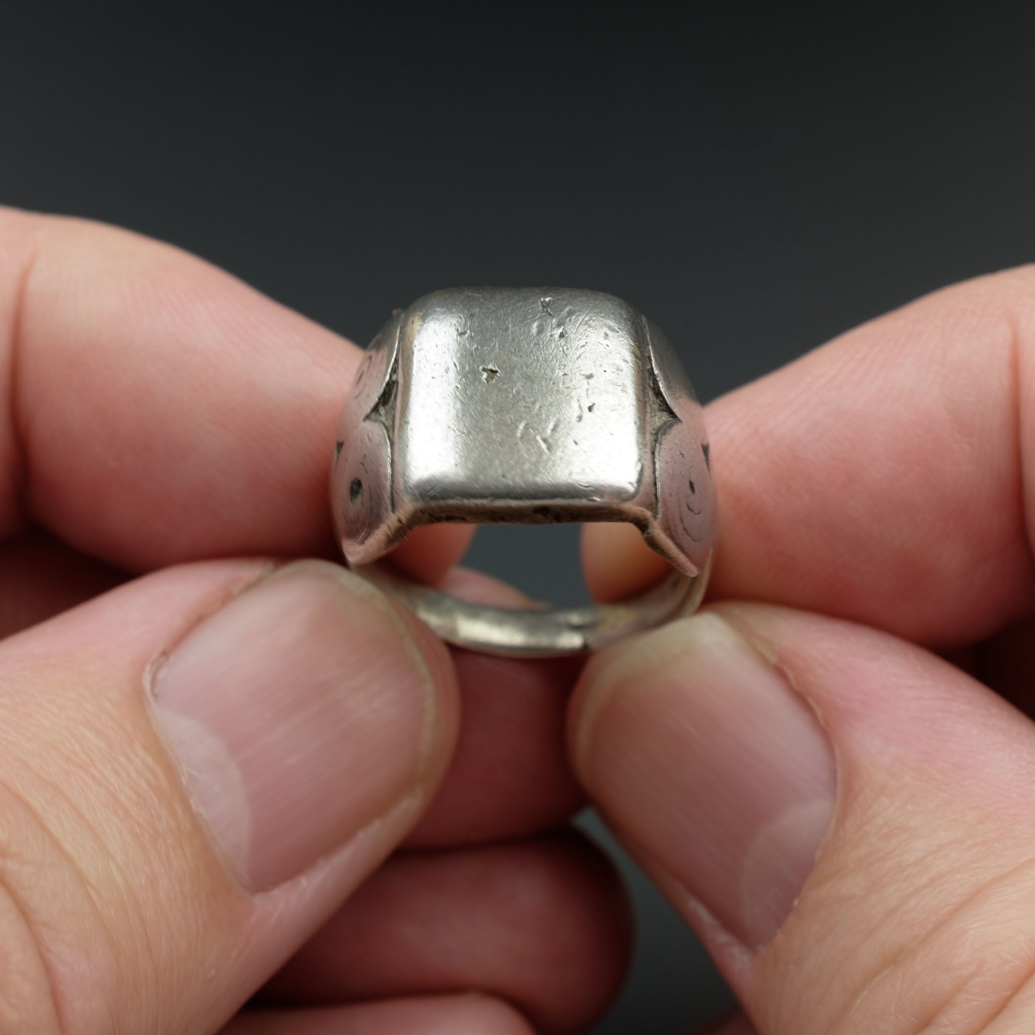 Old Silver Amazigh (Berber) Ring, Morocco