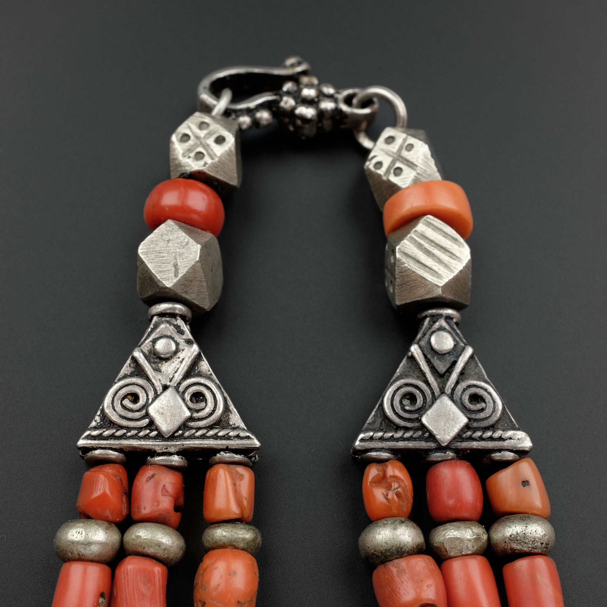 Magnificent Vintage Mediterranean Coral & Silver Necklace