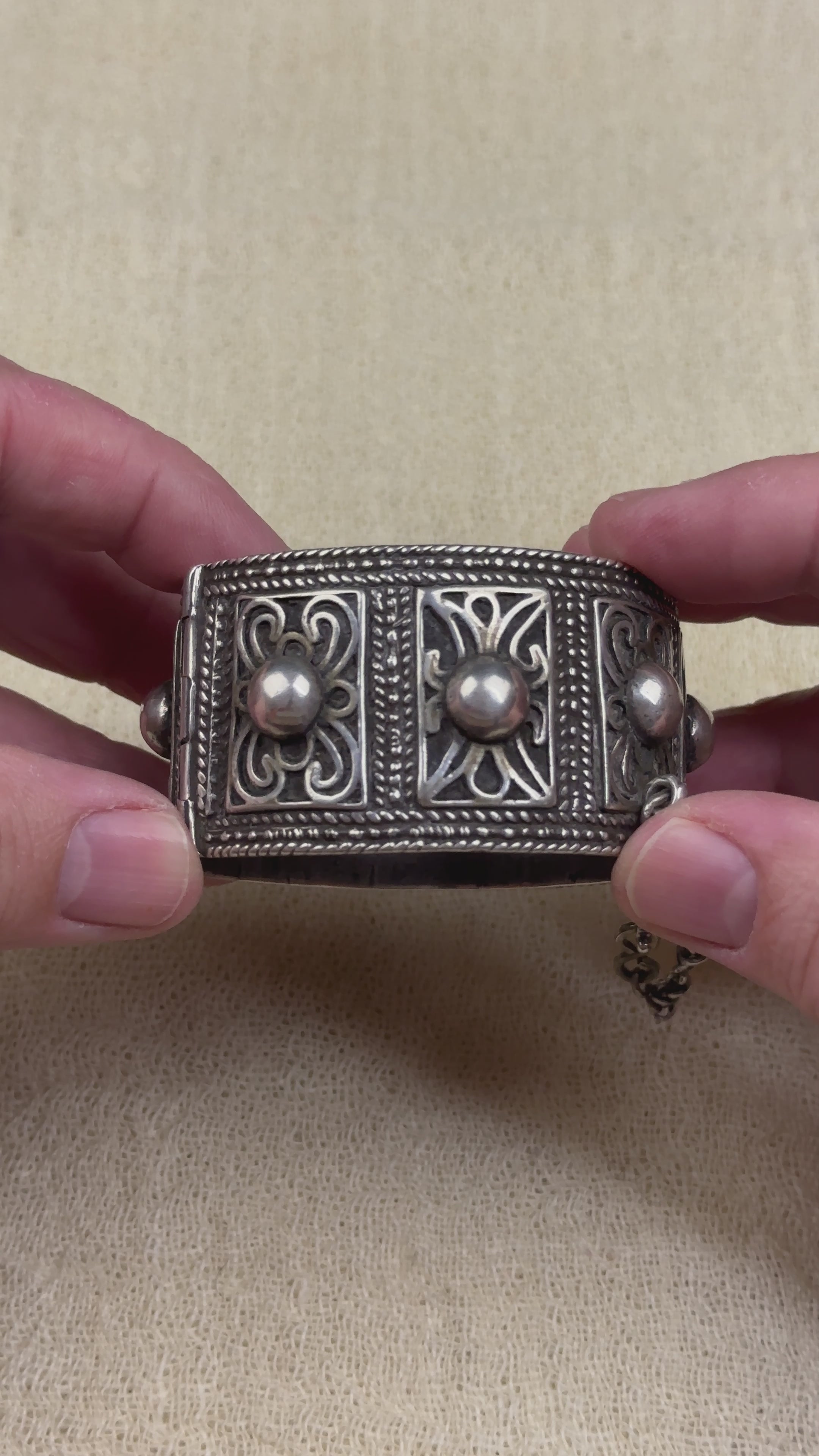 Antique Silver Hinged Bracelet, Meknès, Morocco - RARE