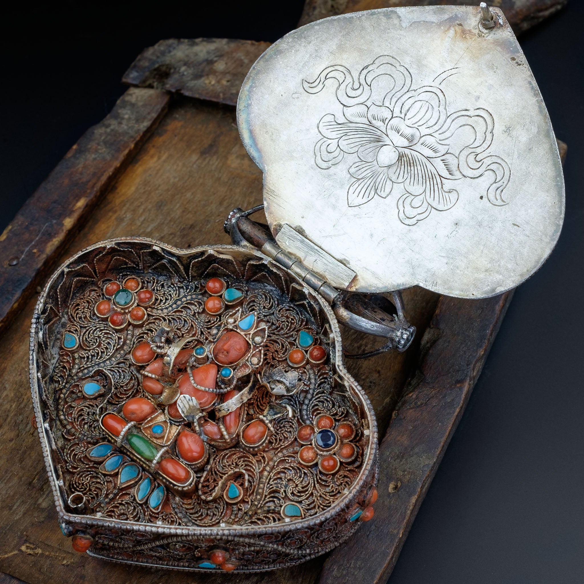 Magnificent Vintage Silver Double Gau Prayer Box Amulet, Nepal - RARE