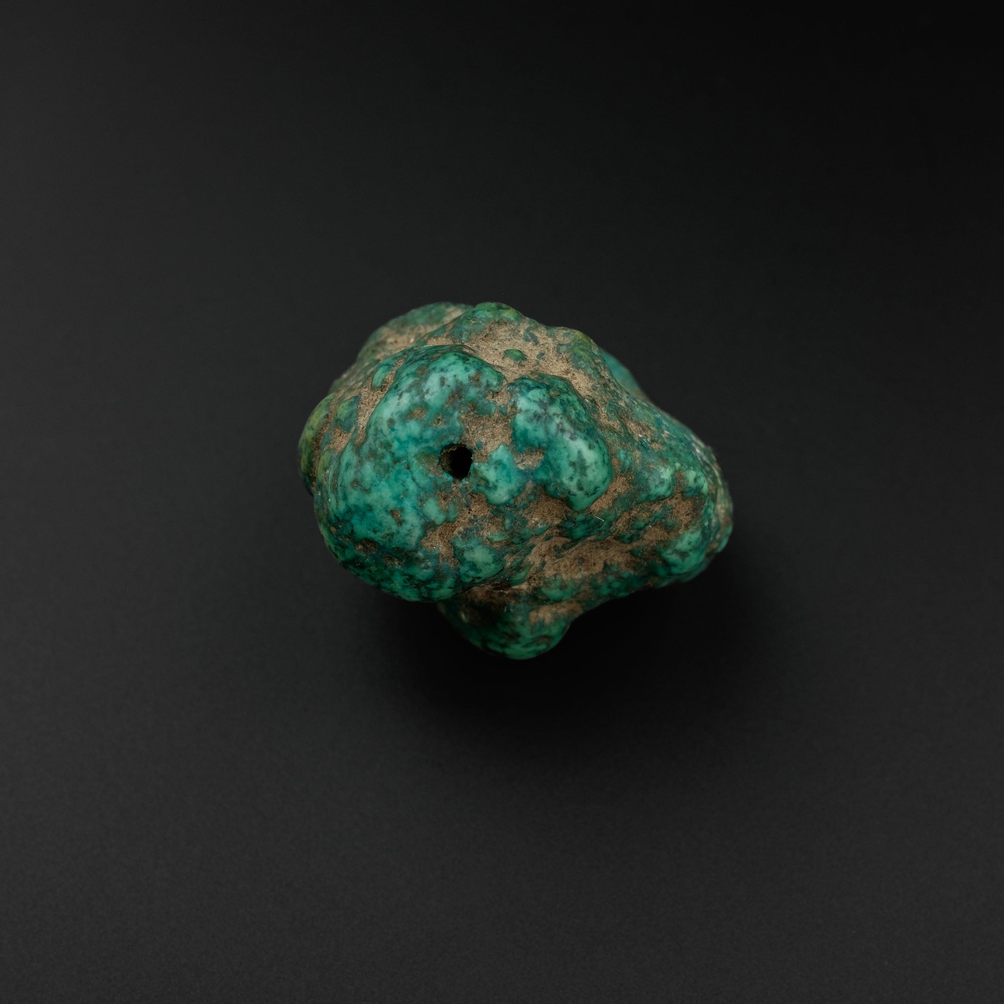 Antique Tibetan Natural Turquoise Bead (14.6 g)