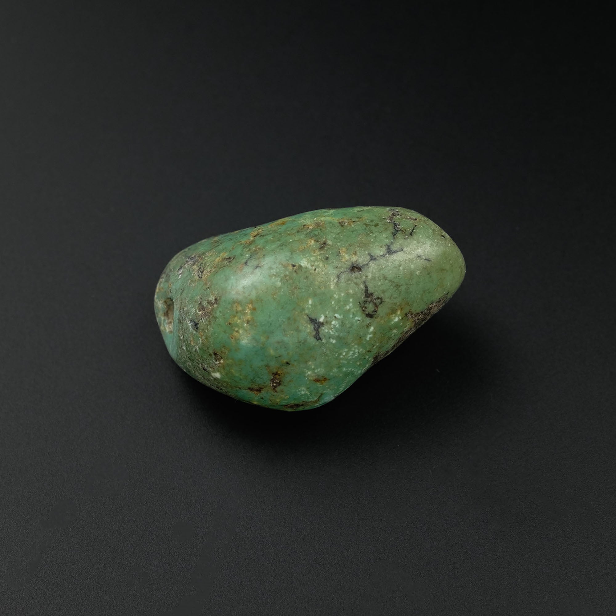 Antique Tibetan Turquoise Bead (8.9 g)