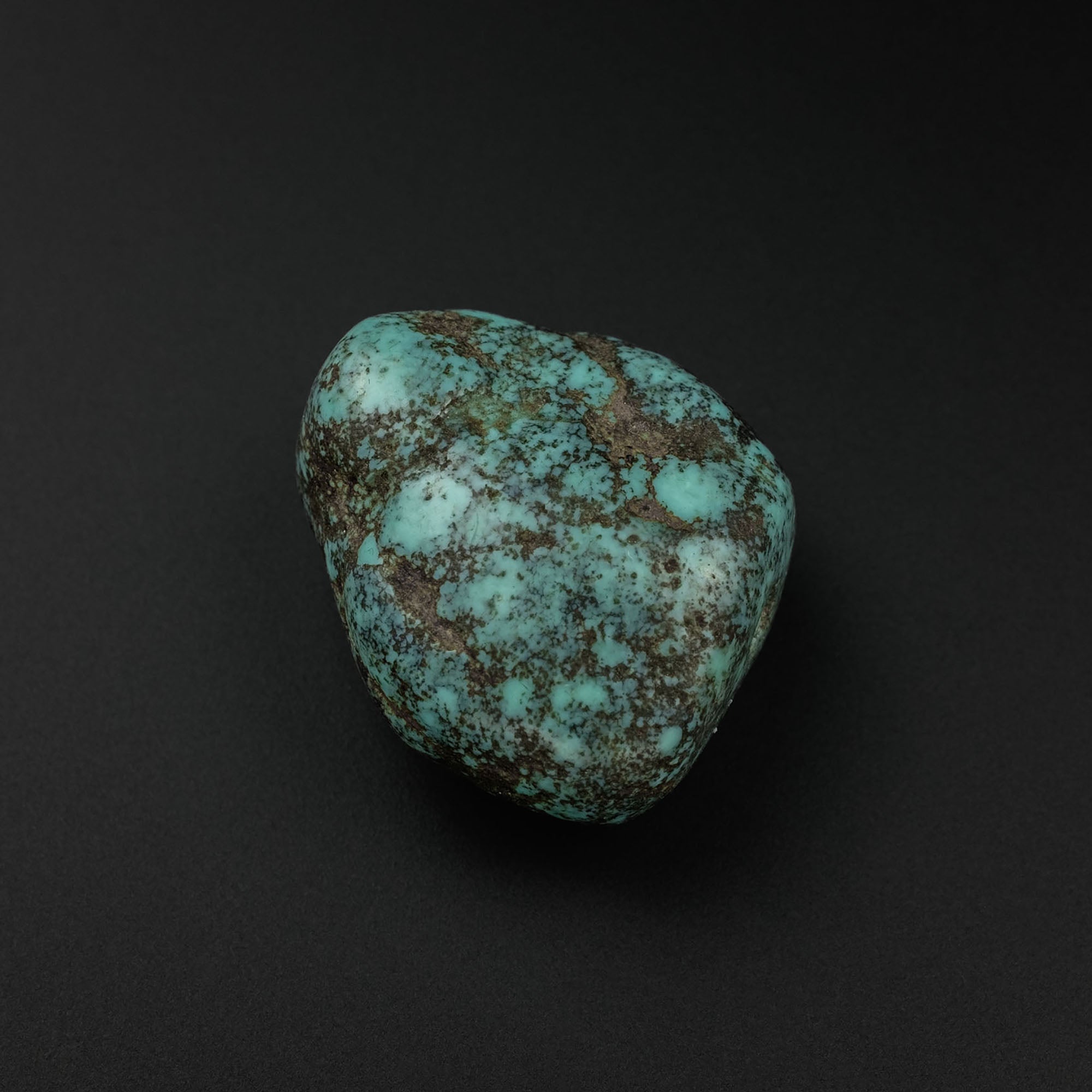 Antique Tibetan Turquoise Bead (9.8 g)