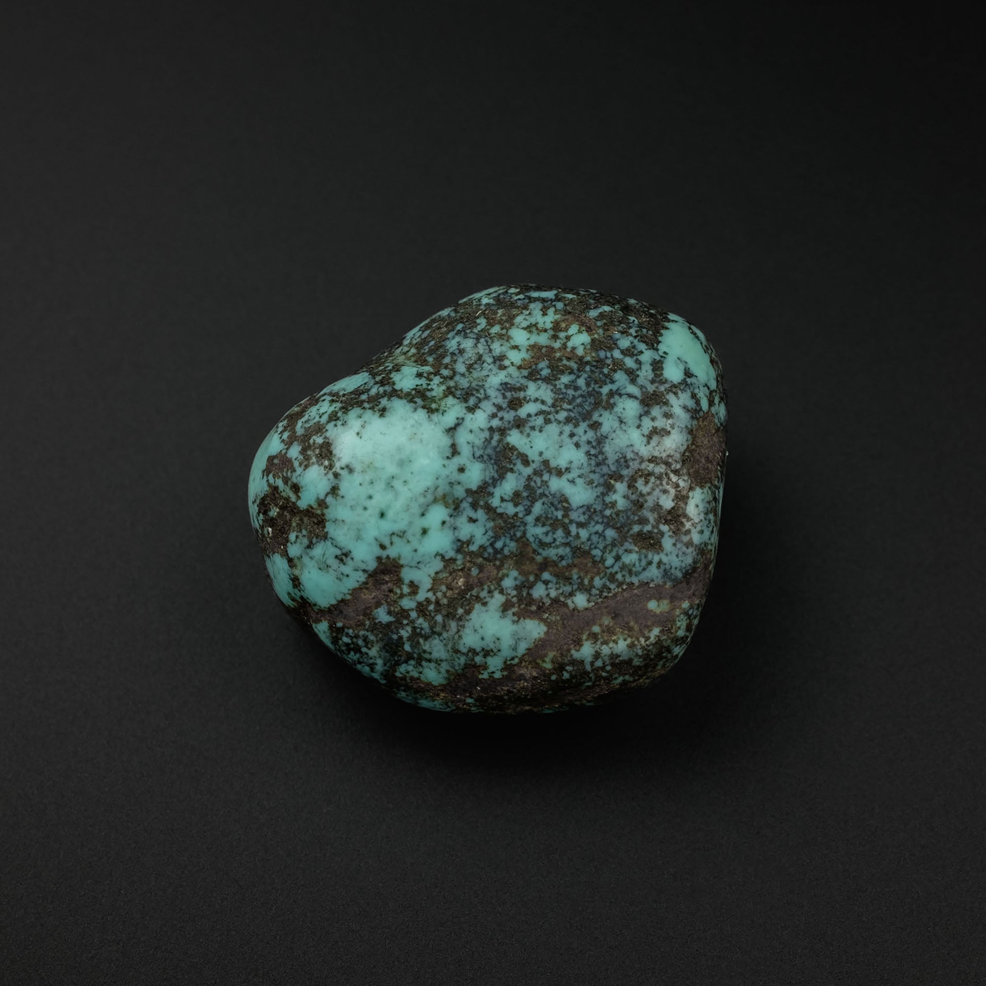 Antique Tibetan Turquoise Bead (9.8 g)