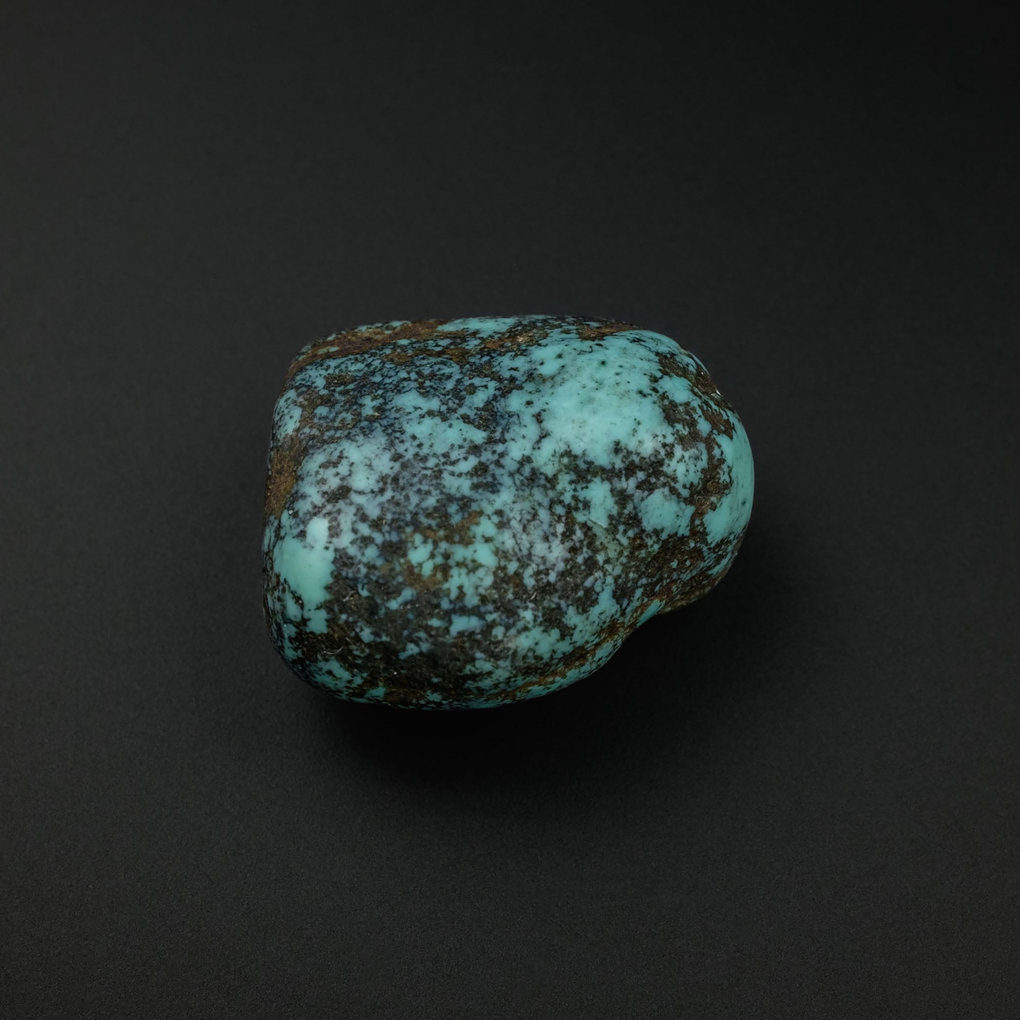 Antique Tibetan Turquoise Bead (9.8 g)