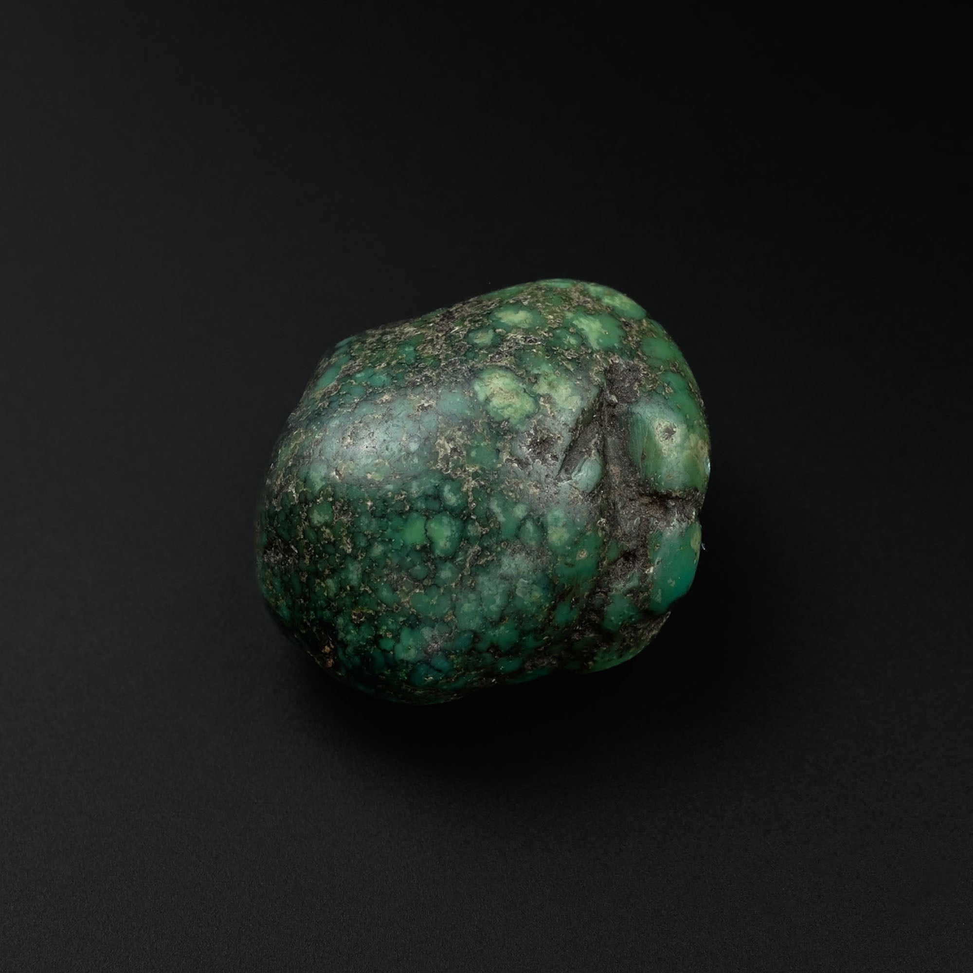 Antique Tibetan Turquoise Bead (9.9 g)