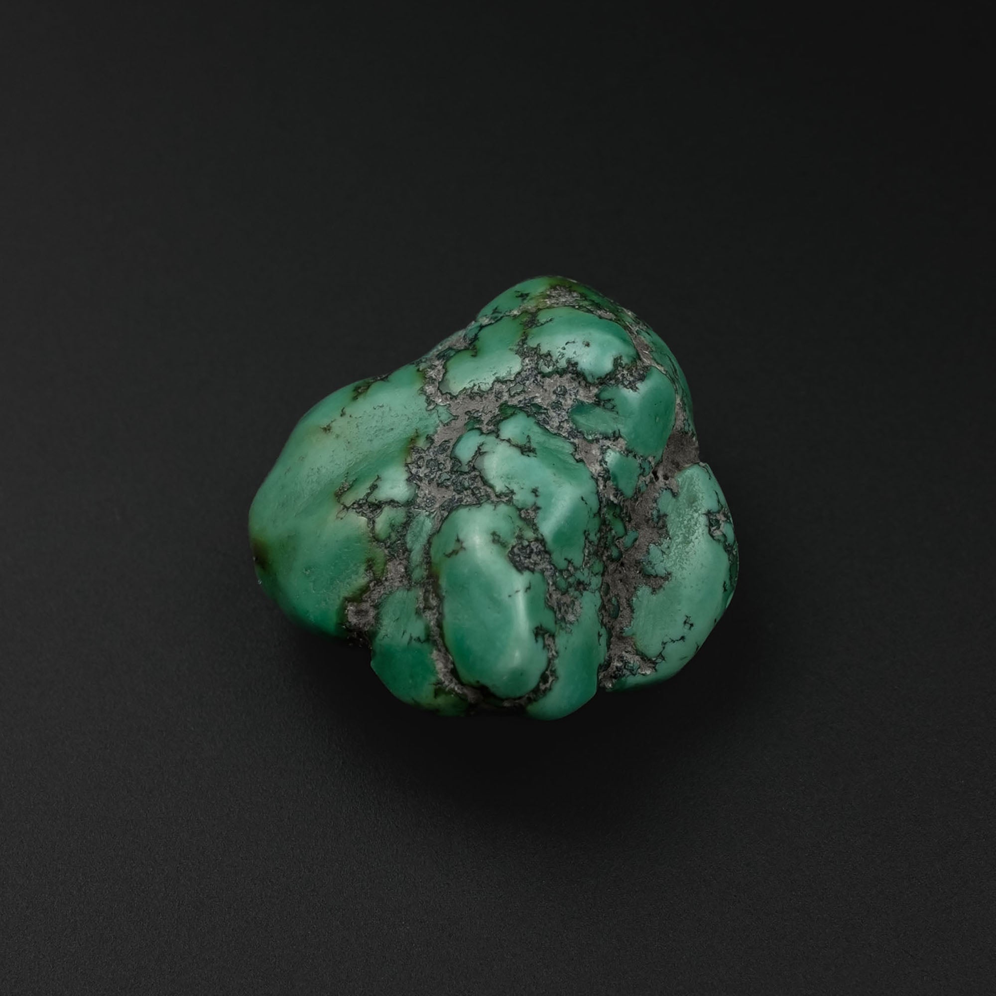 Antique Tibetan Turquoise Bead (5.8 g)