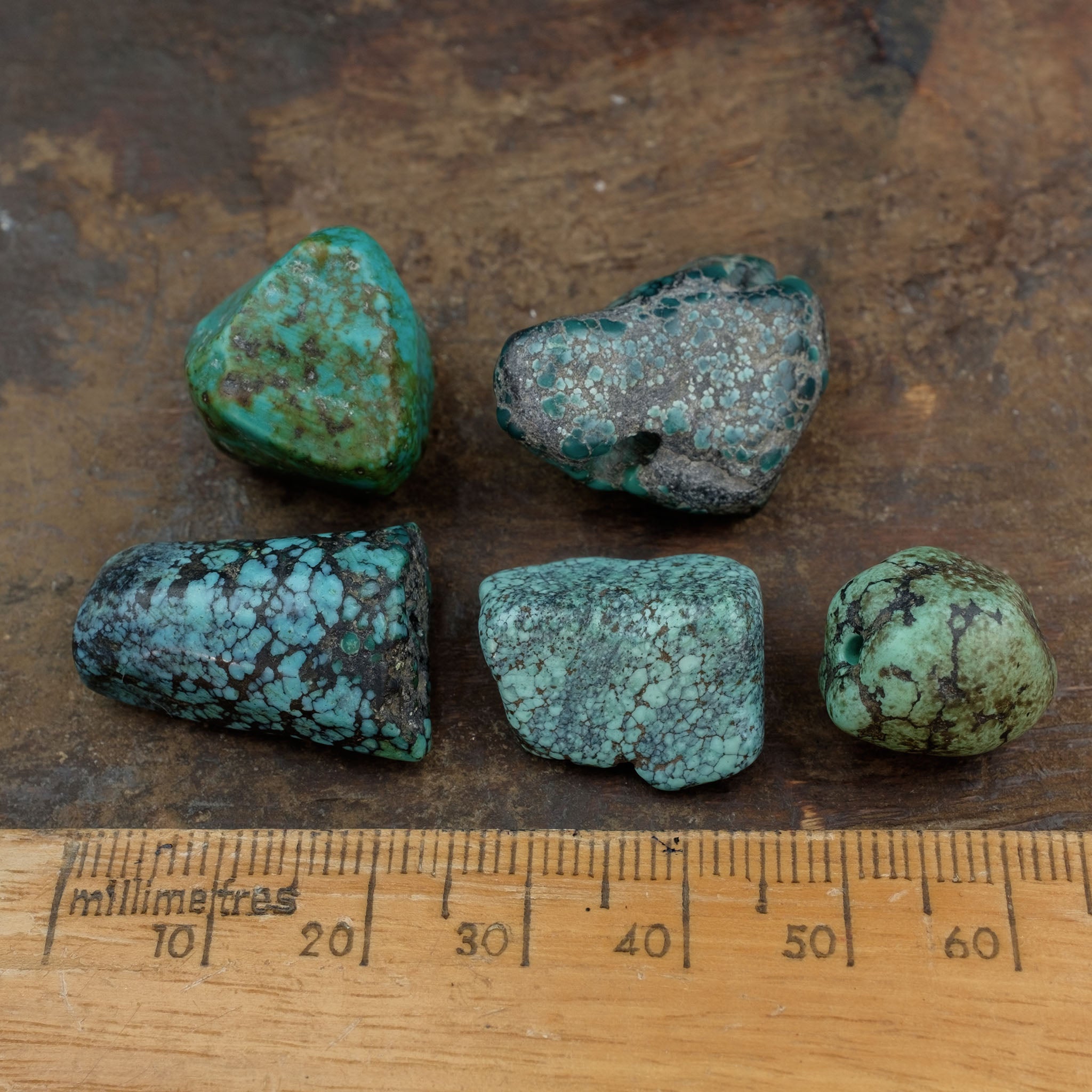 5 x Antique Tibetan Turquoise Beads (27 g)